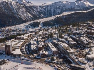 Courchevel 1850: Appartement spacieux 180m2, 3 chambres, 7 pers, centre station - FR-1-564-112 - 9