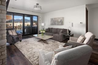 Majestic Mountains Retreat - 6