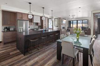 Majestic Mountains Retreat - Whitefish - 4