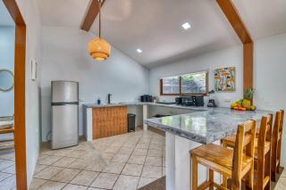 Oceanfront House with AC, Fast WiFi at Cocles Beachbreak - Cocles - 6