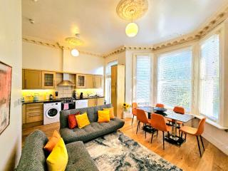 Charming Home with Private Balcony, on 1st floor, with 2 Bathrooms, 3 min walk to Earl's Court Station - London - 8