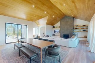 Valley View Retreat | Main House - 6