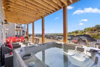 Double-Sided Fireplace, Lake Views, Daily Tickets to Local Attractions, Air Hockey! - Branson - 7