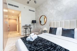 Nasma Luxury Stays - Cozy Urban Studio at Azizi Riviera 43 in Meydan - Dubai - 0