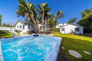 Coastal Palm Haven - With Hot Tub - Carlsbad - 7