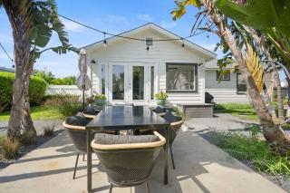 Coastal Palm Haven - With Hot Tub - 4