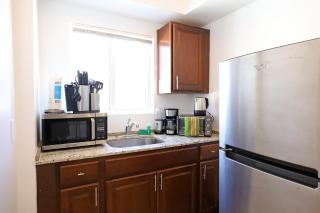 Miami Beach Apartment with Private Patio Family Friendly No Pet Fee - 7