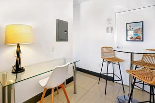 Miami Beach Apartment with Private Patio Family Friendly No Pet Fee - 2