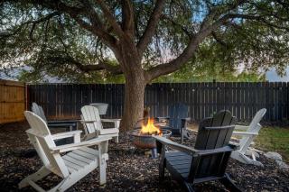 Home & Vine - Hot Tub Fire Pit & Outdoor Oasis - Fredericksburg - 6