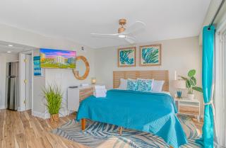 Beautifully Renovated 1 Bedroom Suite! Stunning Oceanfront Views- St Clements 704 - Myrtle Beach - 7