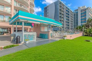 Beautifully Renovated 1 Bedroom Suite! Stunning Oceanfront Views- St Clements 704 - Myrtle Beach - 1