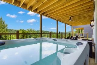 Private Hot Tub, New Home in Trophy Run, Cmty Outdoor Pool, Free Daily Tickets to Local Attractions! - Branson - 3
