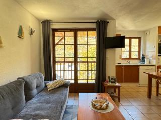 T2 bis 40M2 5P. Vue. Balcon. Parking. Piscine été. - Cauterets - 0