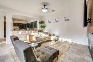 Pool Access and Private Patio Litchfield Park Home! - Litchfield Park - 7