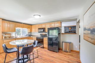 Walk to Water Lake House in Suring! - - 9