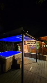 Chalet R - - 1