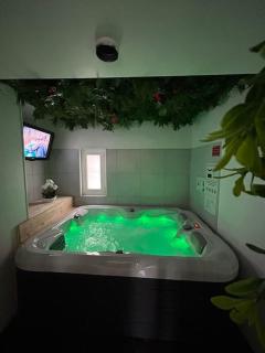 Évasion Spa Jacuzzi Sauna Home cinéma - Eckbolsheim - 6