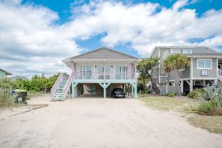 Wave Haven - Oak Island - 0