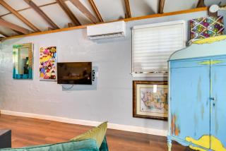 7 Mi to Dtwn Studio with Screened Porch in Tampa - 3