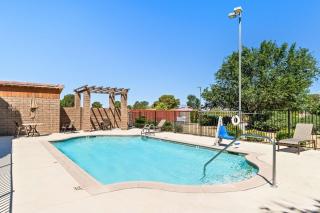 Best Western California City Inn & Suites - California City - 9