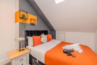 Stylish 2-BR Apt for 7 Guests plus Free Parking in Church Road - Brighton & Hove - 9