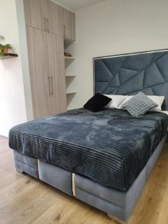 Comodo monoambiente con balcon en el Prado - Cochabamba - 3