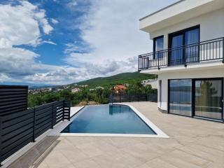 Modern villa with swimming pool and sea view - Crikvenica - 4