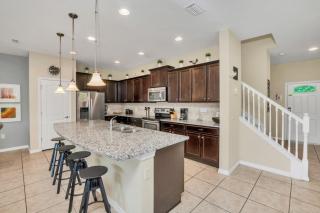 Themed Bedrooms & Private Pool Gated in Fun Resort townhouse - 5