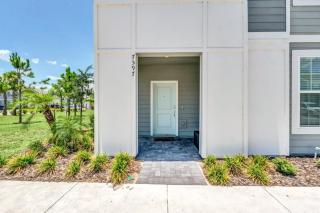 Little Mermaid Theme Bed Luxury 5 Bed Pool Home! villa - Davenport - 5