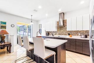 6 Bed Pool Spa Game Room In Golf Resort! villa - 4