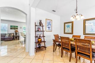 6 Bed Pool Spa Game Room In Golf Resort! villa - 5