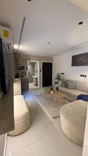 الأجنحة الراقية جناح غرفة نوم وصالة بجانب البوليڤارد Elegant Suites Suite Bedroom & living room near Boulevard - Riade - 3