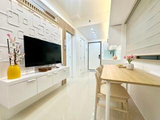 Modern Condo near Airport, MOA and PICC - Manila - 9