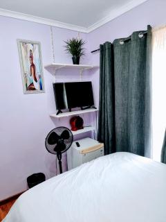 3 bedroom garden house in Tableview - Table View - 6