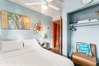 Compact, Comfortable And Cozy Too - 5