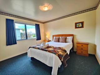Matai Street Manor - Te Anau - 9
