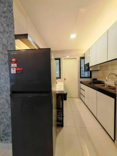 Industry Design Symphony Tower 3-Bedroom with Netflix & Wi-Fi - 5