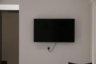 Home Like Getaway with Netflix - 9