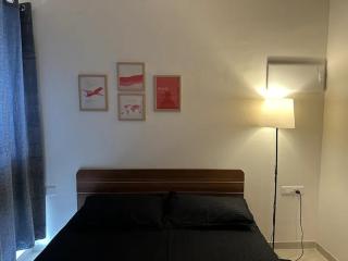 Home Like Getaway with Netflix - 5