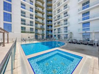 Gorgeous Studio Apartment in Azizi Star, Jebel Ali by Deluxe Holiday Homes - Dubai - 4