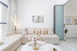 Vogue Elegance Olivz Residence by Danube - Dubai - 1