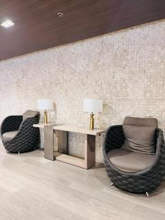 Modern City Escape Near MOA and Airport with Balcony and Fast WiFi - Manila - 3
