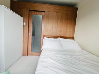 Modern City Escape Near MOA and Airport with Balcony and Fast WiFi - Manila - 7