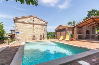 Wunderschönes Ferienhaus in Matijaši mit Großer Terrasse - Žminj - 2