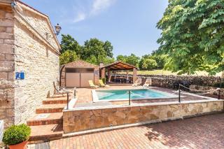 Wunderschönes Ferienhaus in Matijaši mit Großer Terrasse - Žminj - 7