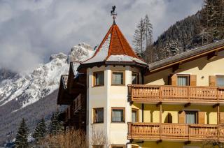 Flos Hotel - Moena - 0