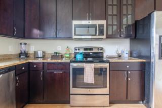 Luxury & Neat Private Room in DC - Washington - 9