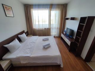 Belvedere Holiday Club Two-Bedroom Apartment F201 - Bansko - 3