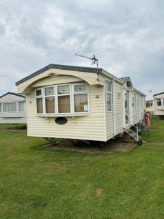 Cosy Caravan At Sand Le Mere Holiday Park In Yorkshire Ref 71004G - Tunstall - 1