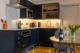 Stay at 23 - Fairlight - 3
